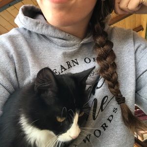 Meet your Posher, Cynthia